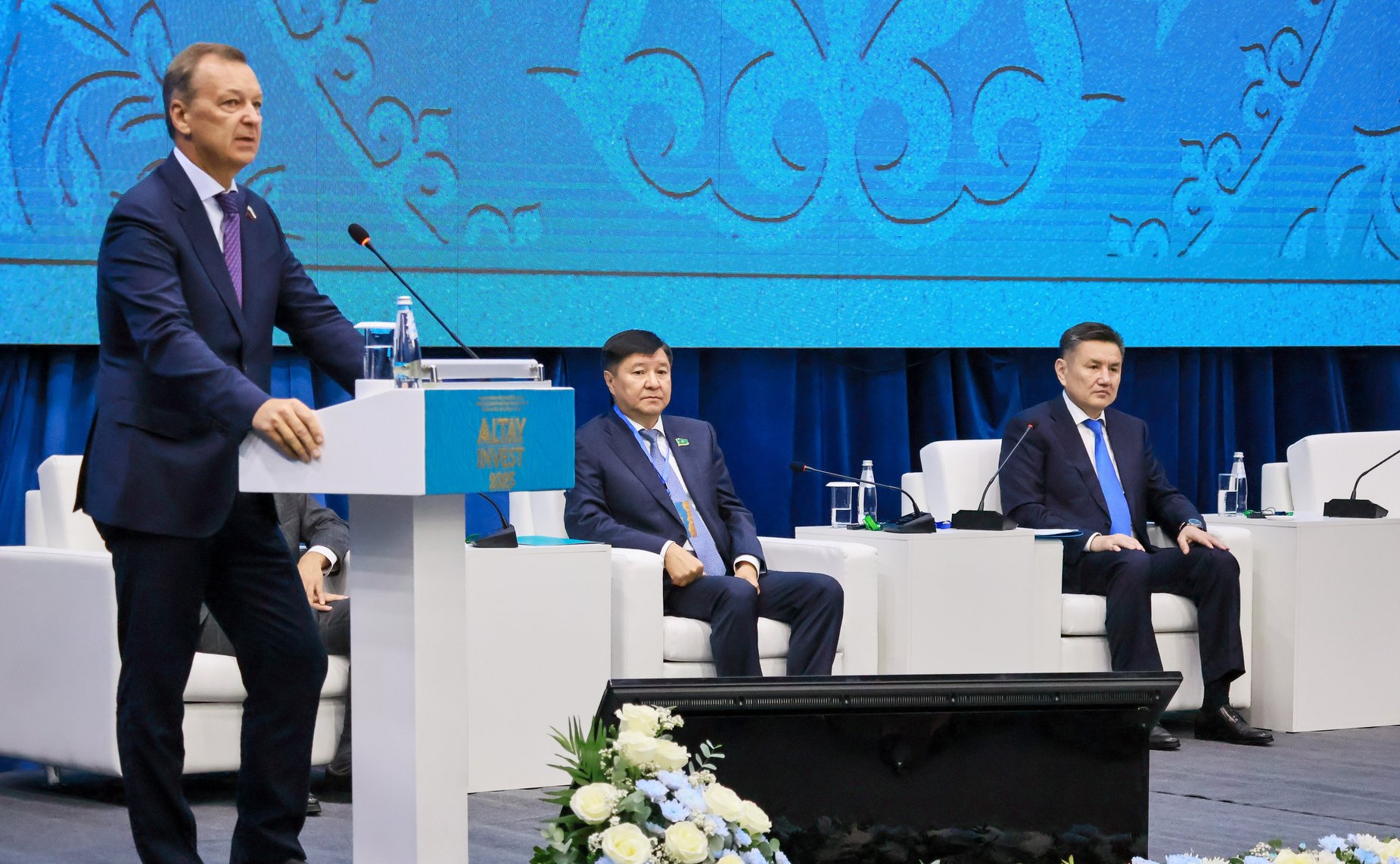 Делегация Совета Федерации приняла участие в проходящем в Усть-Каменогорске пленарном заседании Международного инвестиционного форума «Алтай Инвест-2025»