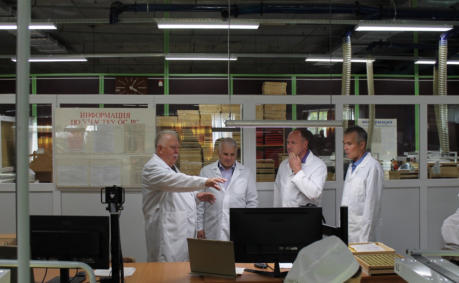 Сергей Мартынов осмотрел производственные мощности завода «Копир» в Республике Марий Эл