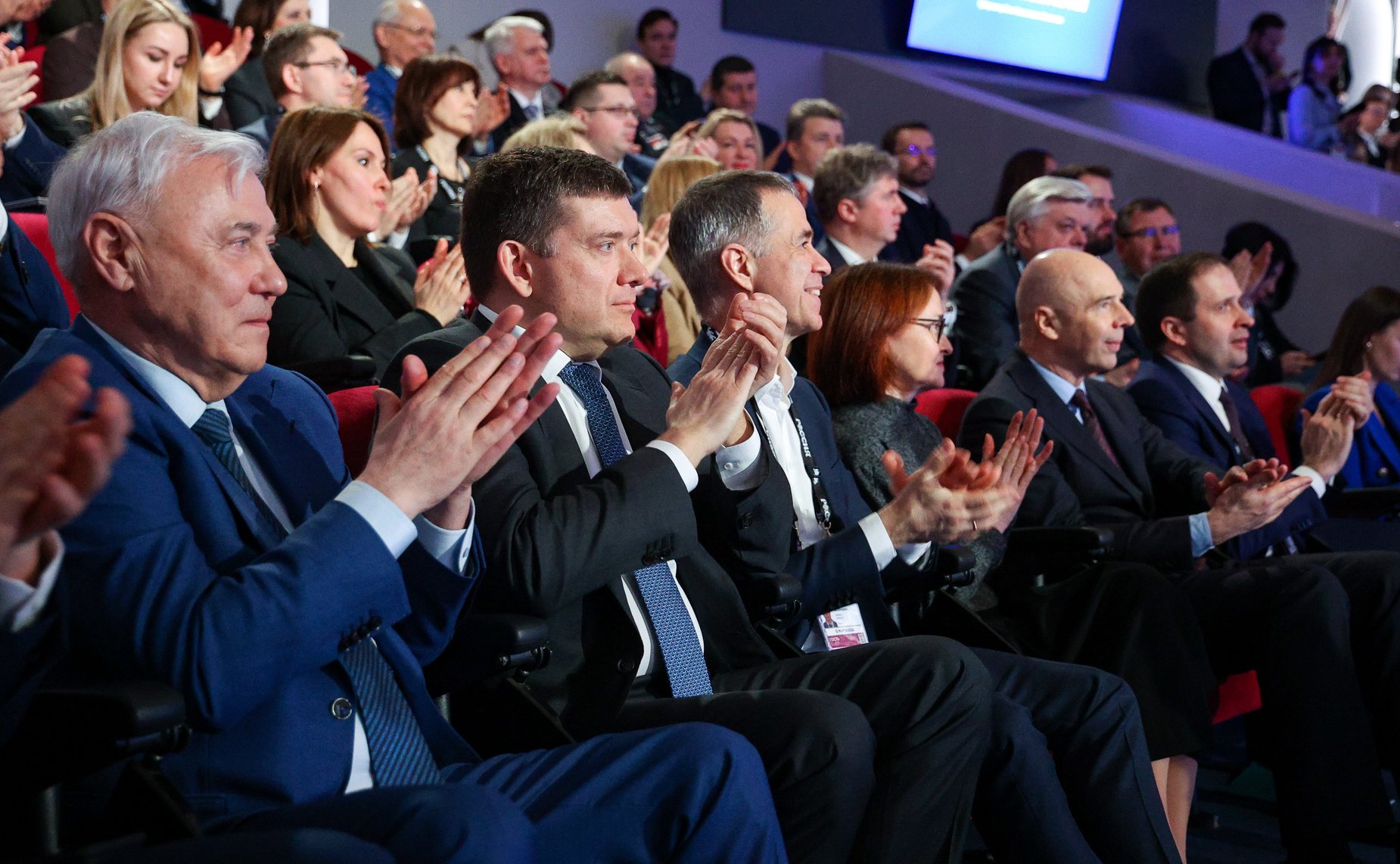 Заместитель Председателя Совета Федерации Николай Журавлев принял участие в церемонии подведения итогов и награждения победителей второго Всероссийского конкурса «Столица финансовой культуры»