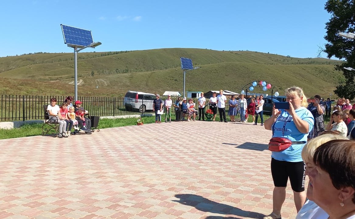 Сергей Михайлов в ходе поездки в регион принял участие в открытии парка Победы в селе Нижние Ключи Нерчинского района