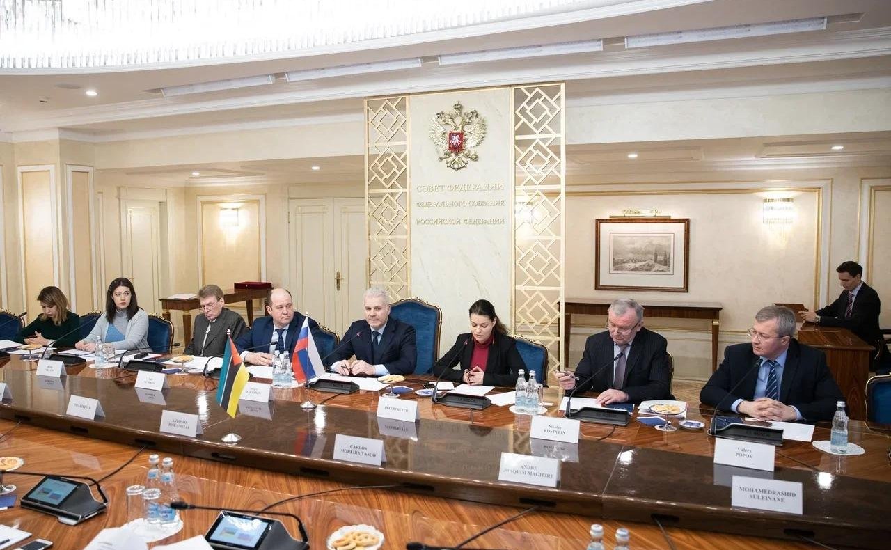 Встреча С. Мартынова с первым заместителем Председателя Ассамблеи Республики Мозамбик, Руководителем Административного совета Ассамблеи Антониу Жозе Амелией