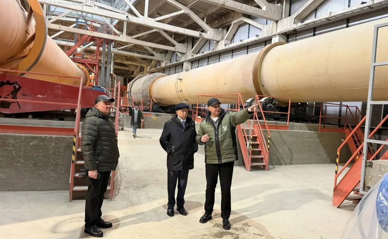 Анатолий Артамонов с рабочей поездкой посетил Кировский муниципальный округ Калужской области