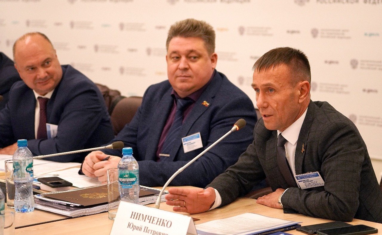 Юрий Нимченко принял участие в конференции «Направления реализации Морской доктрины Российской Федерации в части морских подводных нефтегазовых сооружений»
