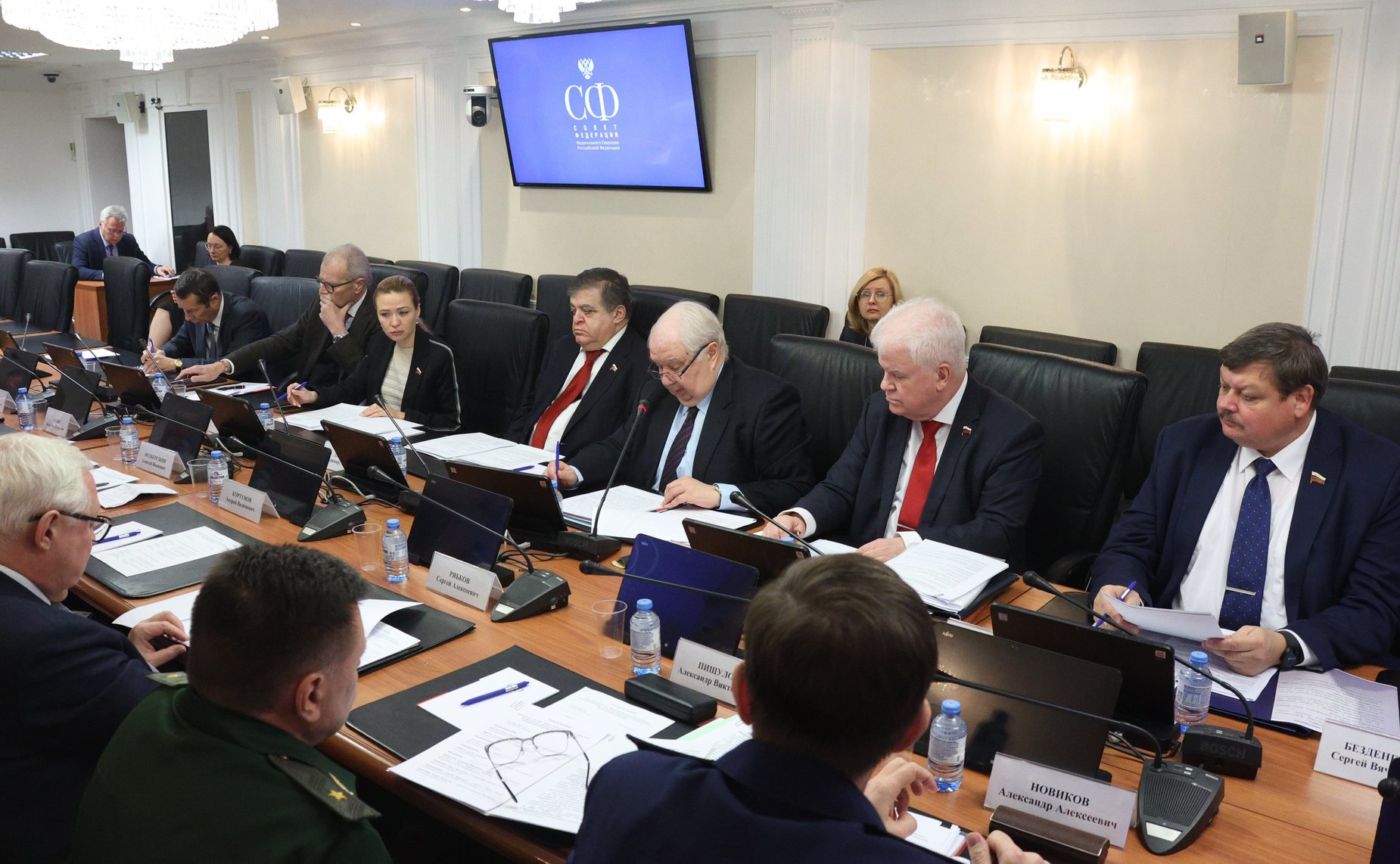 Круглый стол Комитета СФ по международным делам на тему «Кризис системы международно-правовых договоренностей в сфере контроля над вооружениями и нераспространения оружия массового поражения»