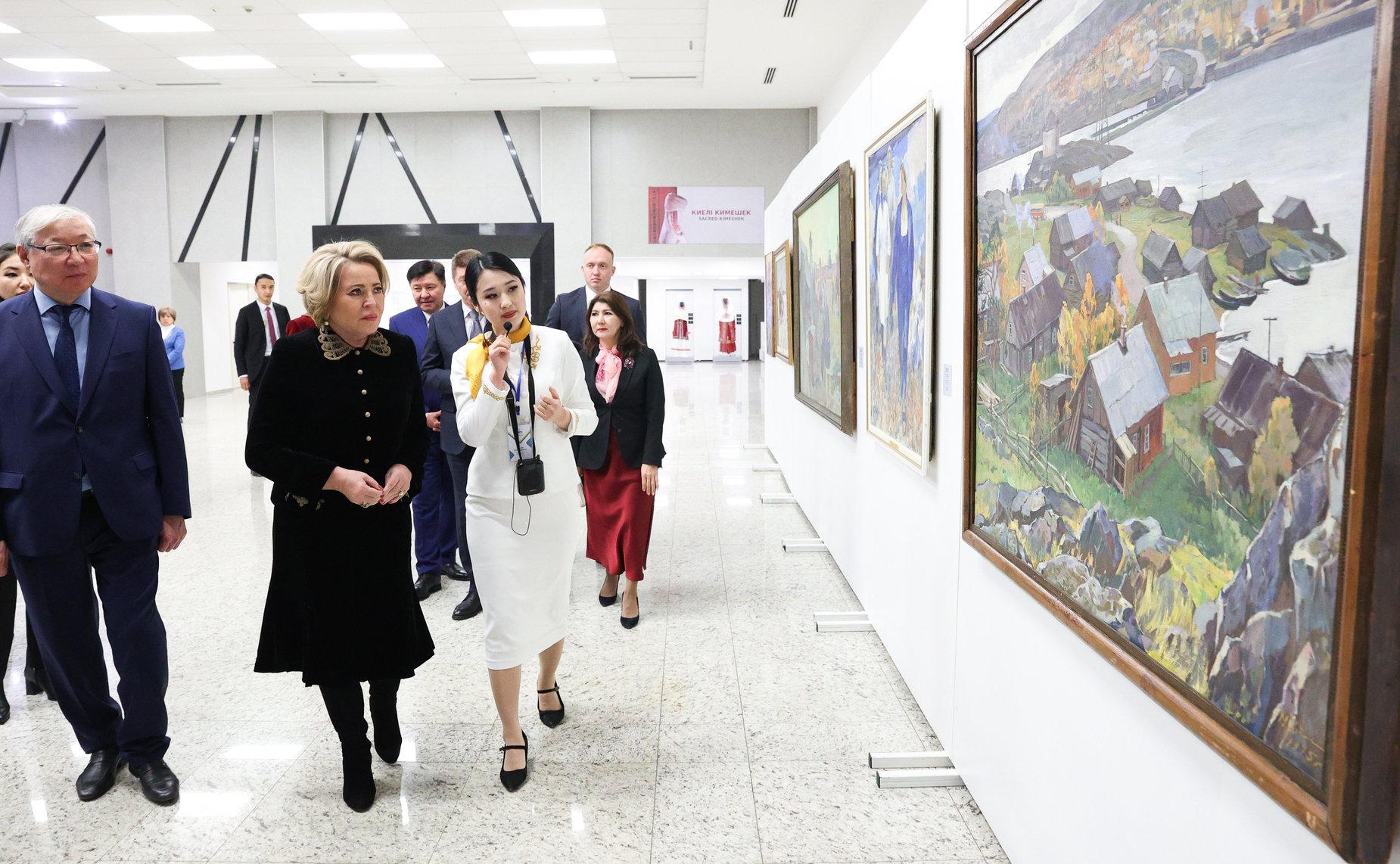 Делегация Совета Федерации посетила Национальный музей Республики Казахстан