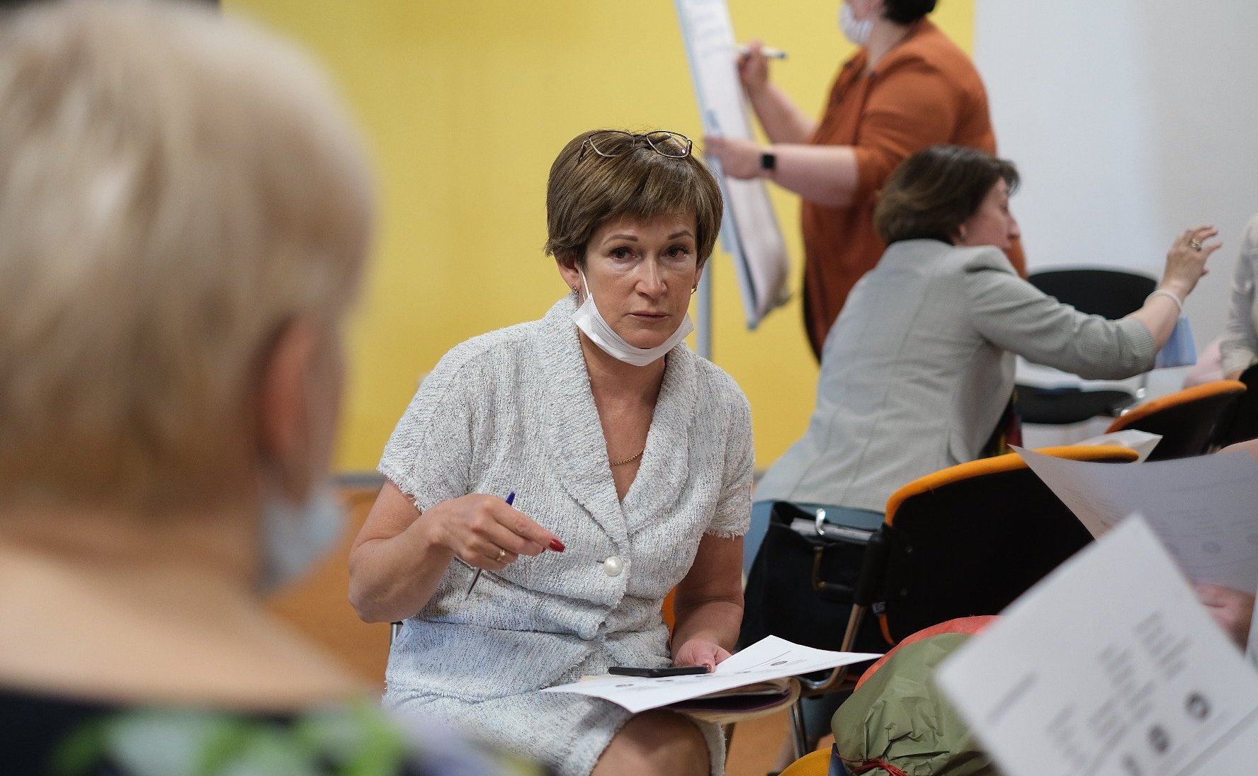 Елена Писарева организовала в Великом Новгороде IV областной женский форум