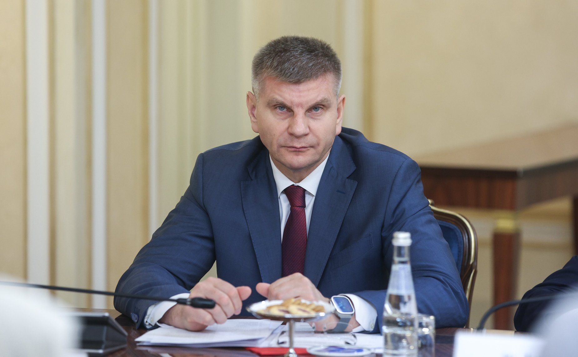 Геннадий Голов