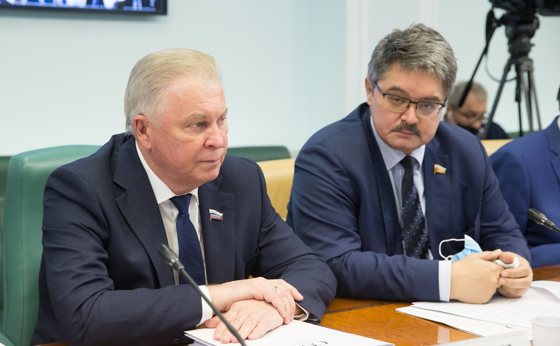 Парламентские слушания на тему «О развитии инфраструктуры региональных аэропортов и расширении сети межрегиональных пассажирских авиационных маршрутов в Российской Федерации»