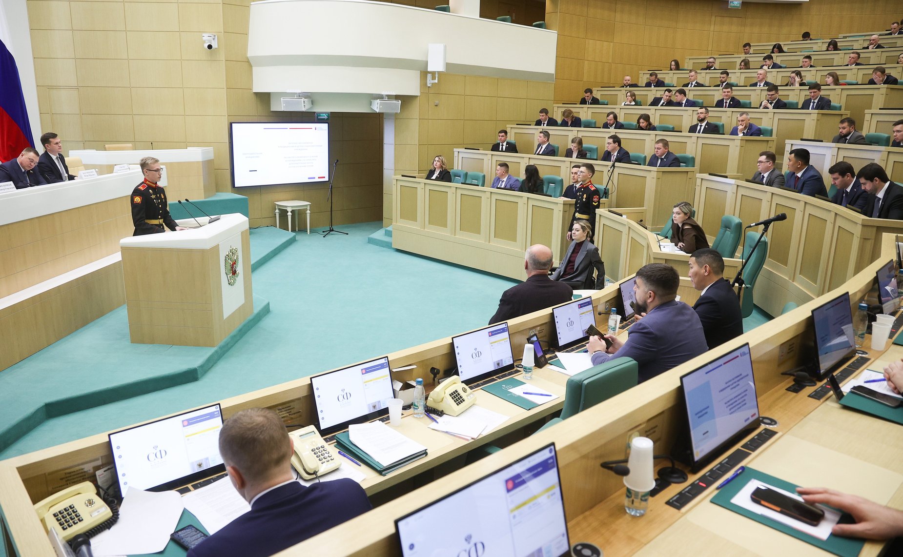 Заседание Палаты молодых законодателей при Совете Федерации