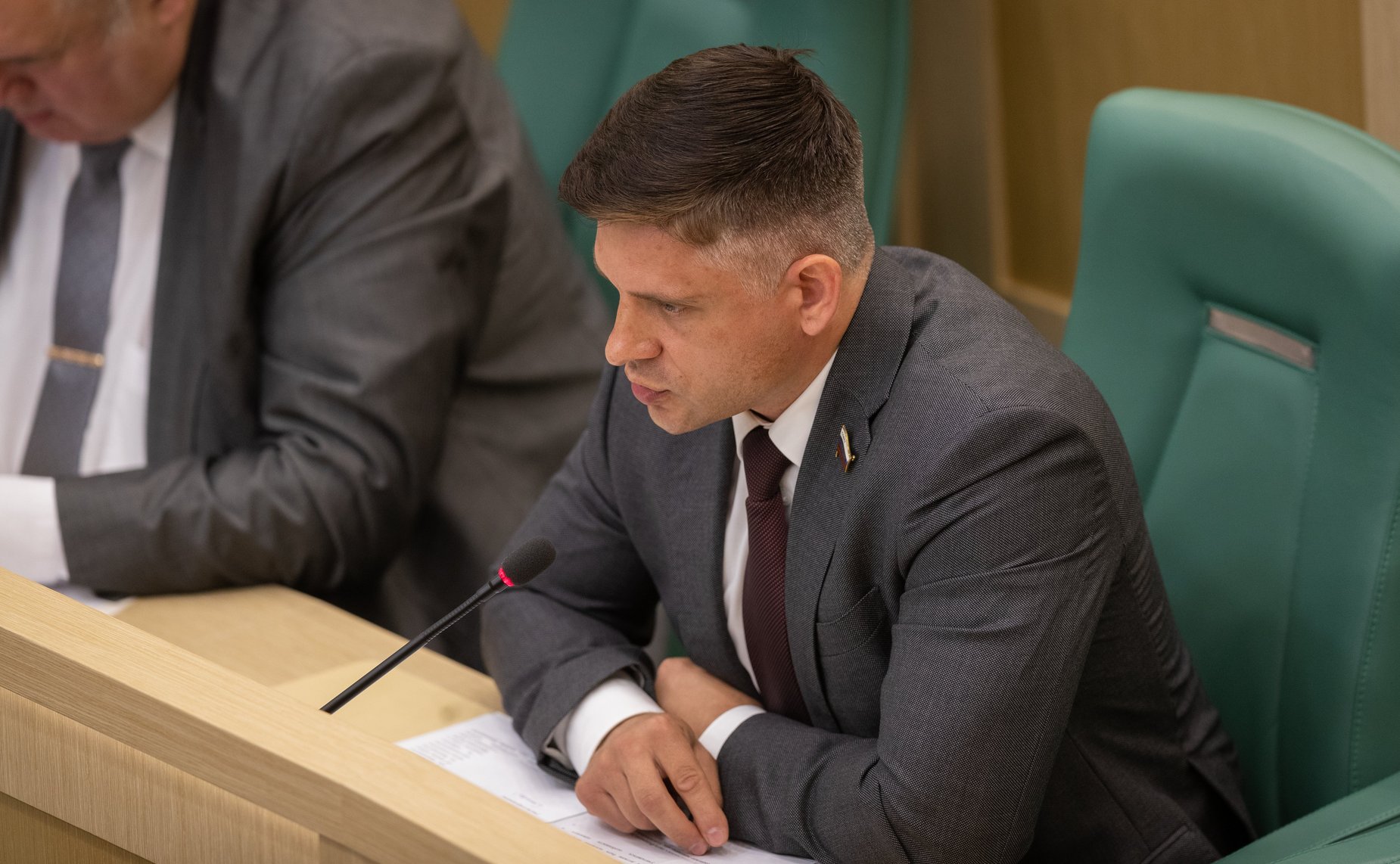 Юрий Архаров