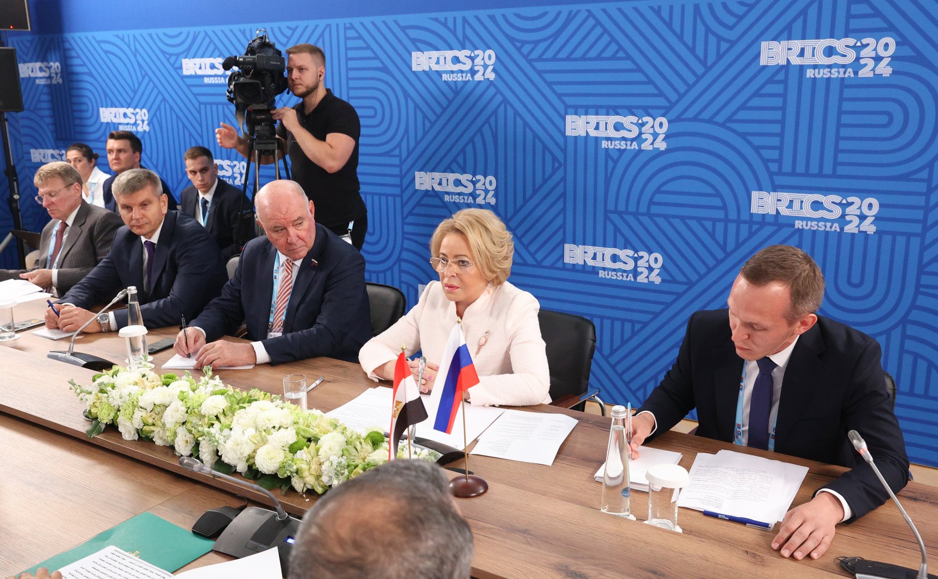 Валентина Матвиенко встретилась с Председателем Палаты депутатов Арабской Республики Египет Ханафи Гибали