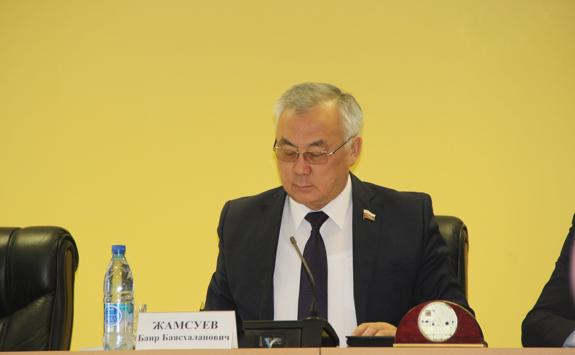 Баир Жамсуев принял участие в окружном итоговом совещании в Агинском Бурятском округе развернулась подготовка к празднованию 75-летия Великой Победы