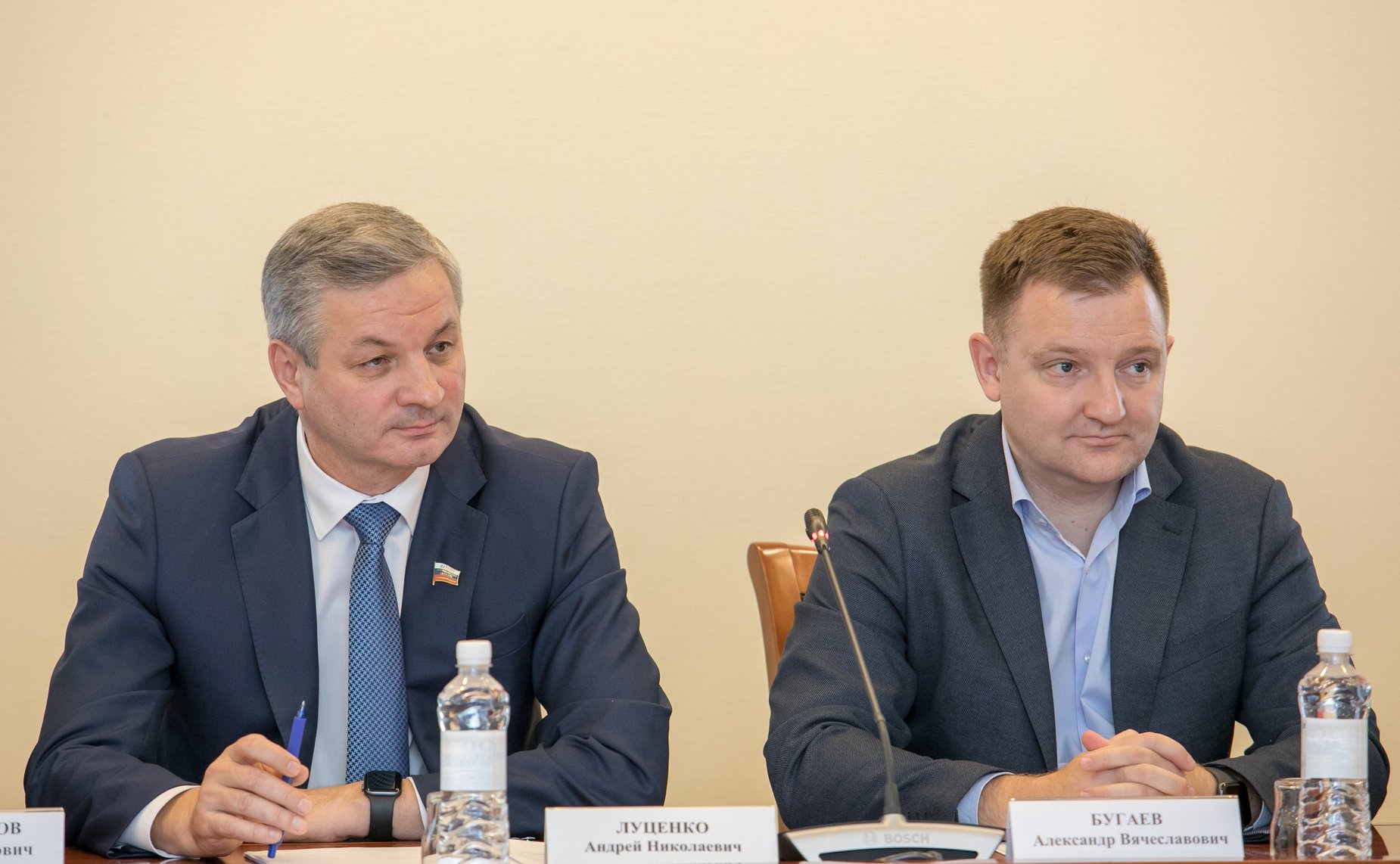 Заседание Дискуссионного клуба при Молодежном парламенте Вологодской области