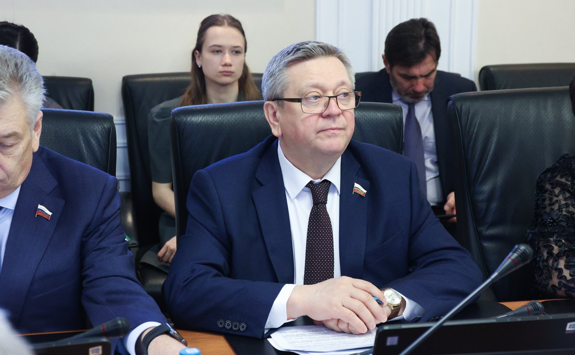 Александр Лутовинов