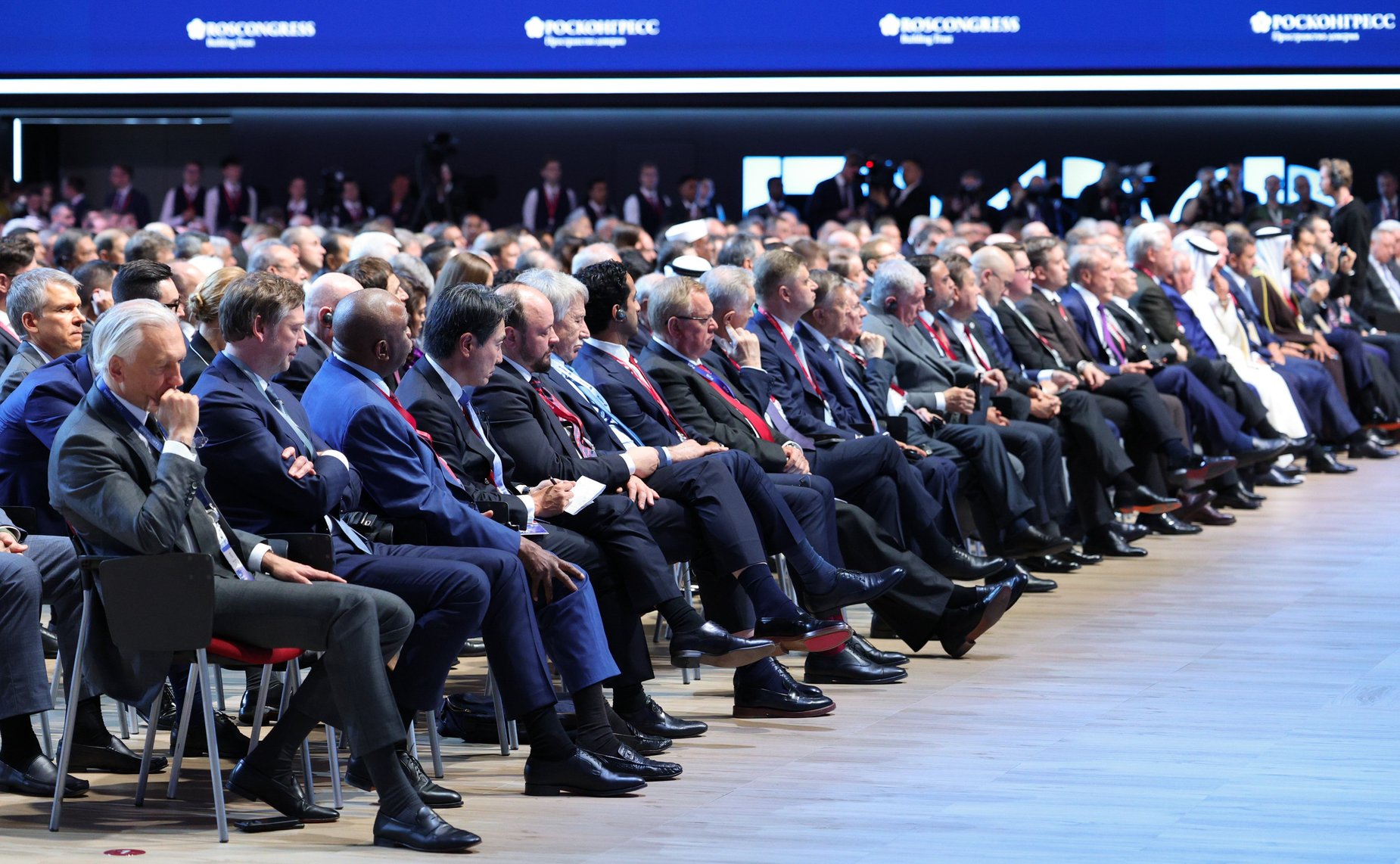 Пленарное заседание XXVIII Петербургского международного экономического форума (Фото Росконгресс)