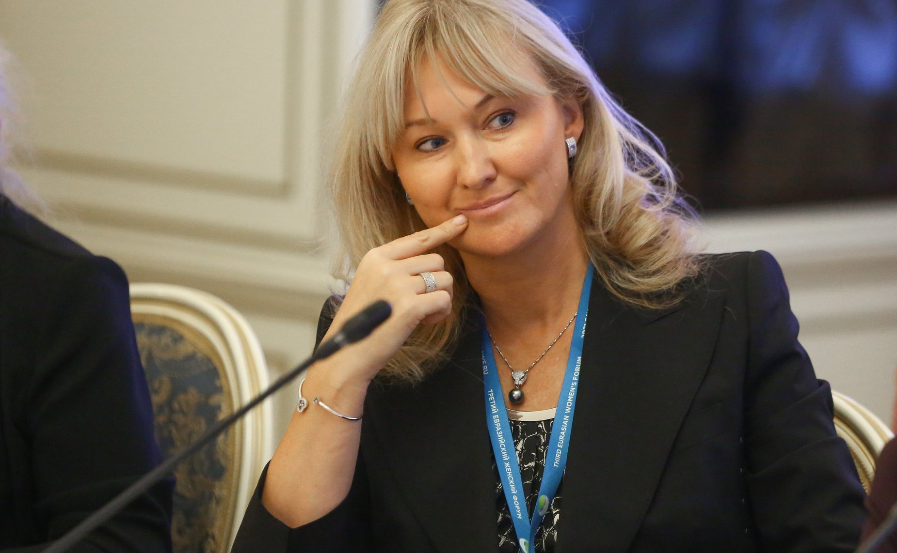 Заседание тематической сессии «Женщины-ученые и глобальные вызовы современности»