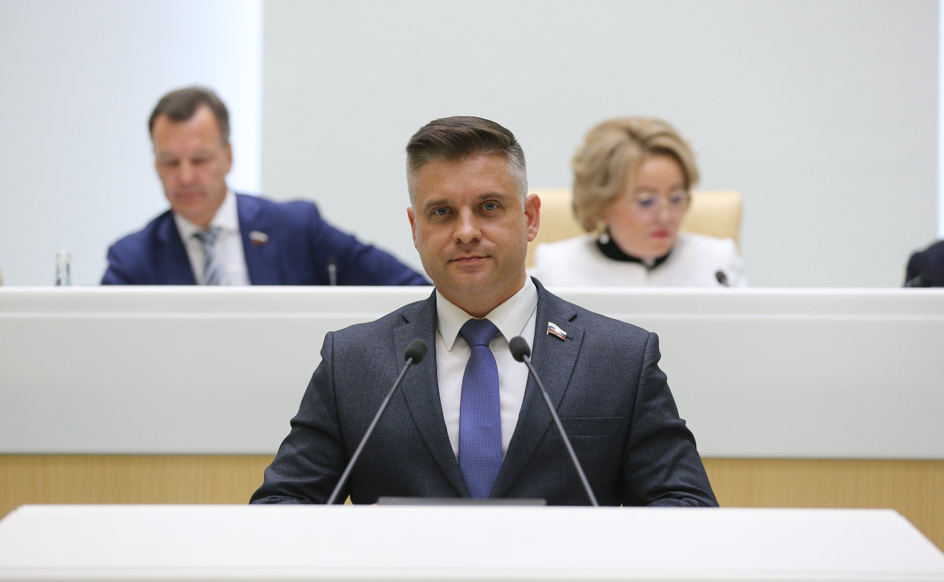 Юрий Архаров