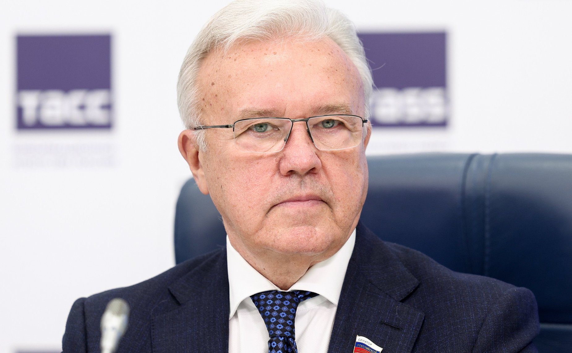 Александр Усс