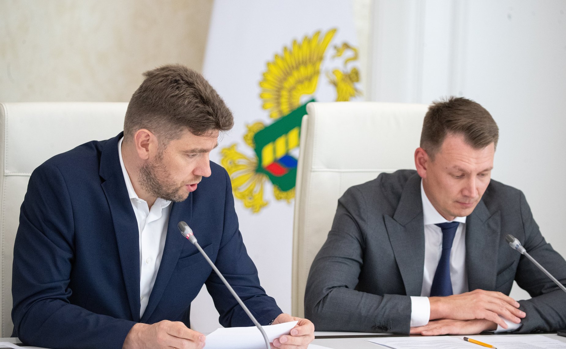 Александр Двойных провел в Минсельхозе совещание, посвященное ценам на горюче-смазочные материалы и сельскохозяйственную технику для аграриев