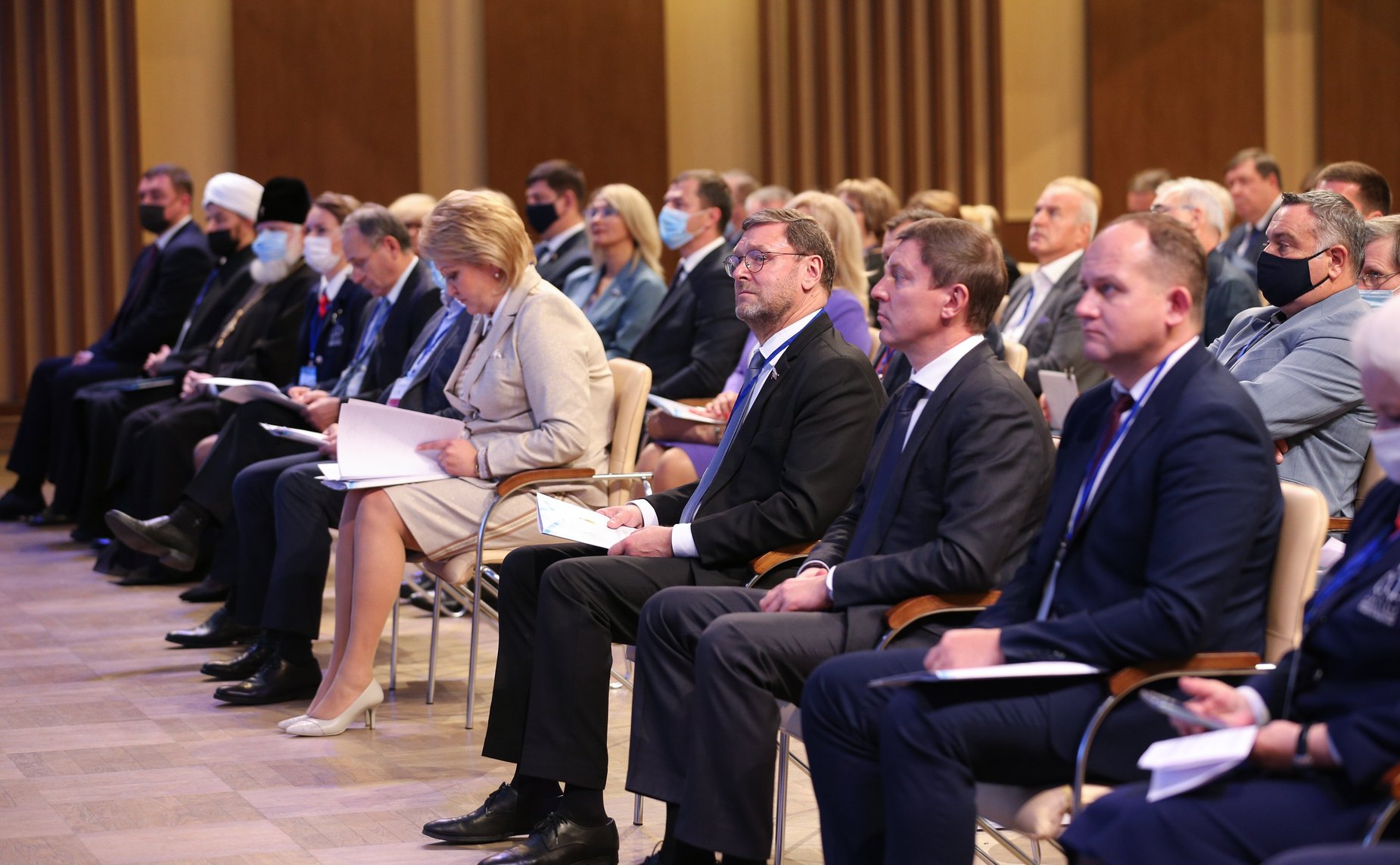 Пленарное заседание VIII Парламентского форума «Историко-культурное наследие России»