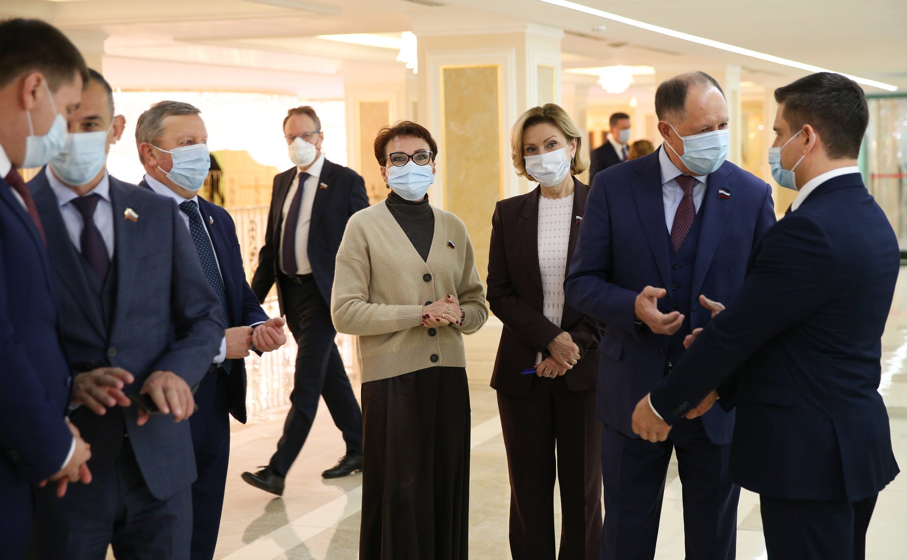 Открытие в Совете Федерации фотовыставки «Между небесами и землей»