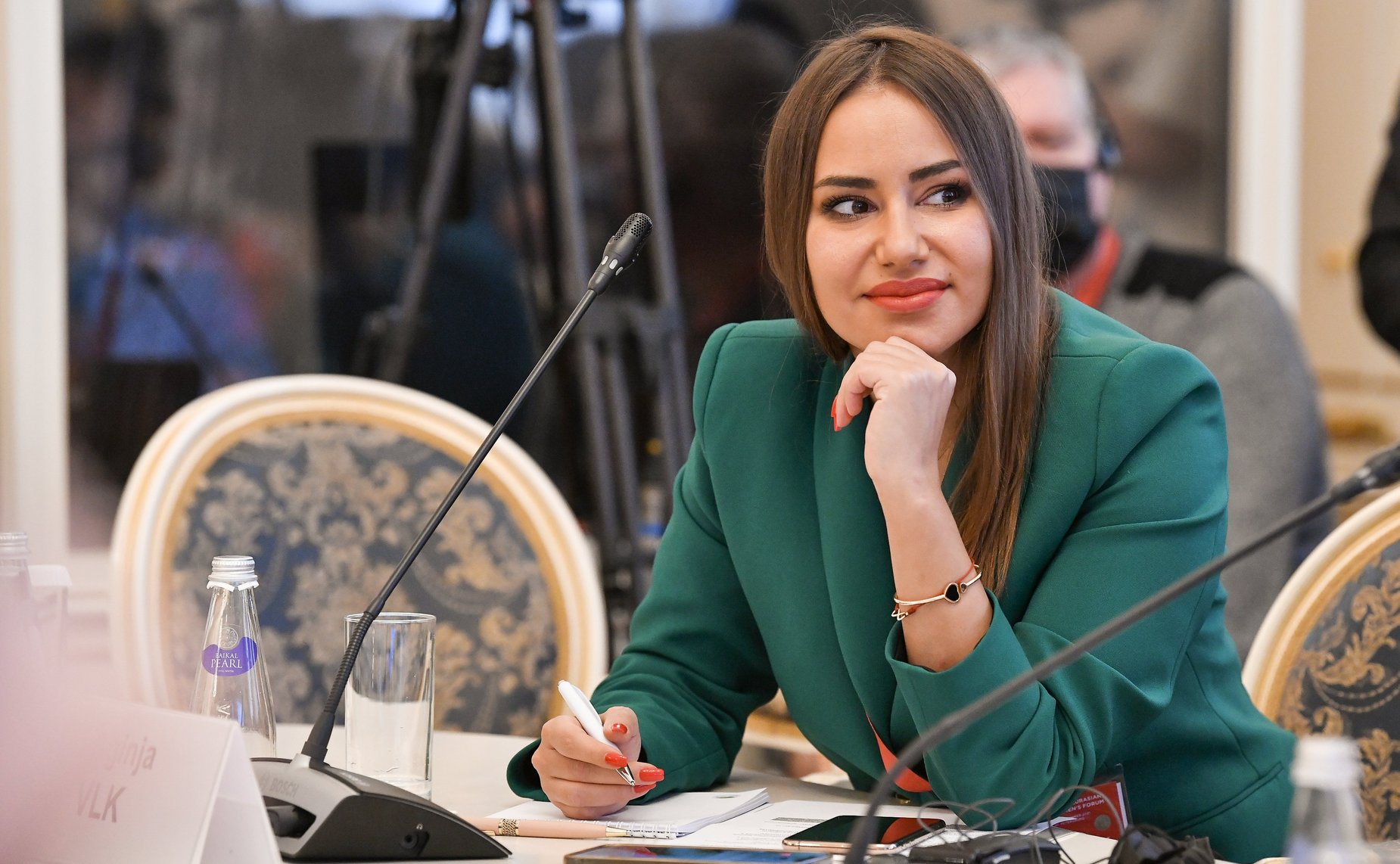 Заседание Международного дискуссионного клуба «Евразийское объединение женщин – региональных лидеров»