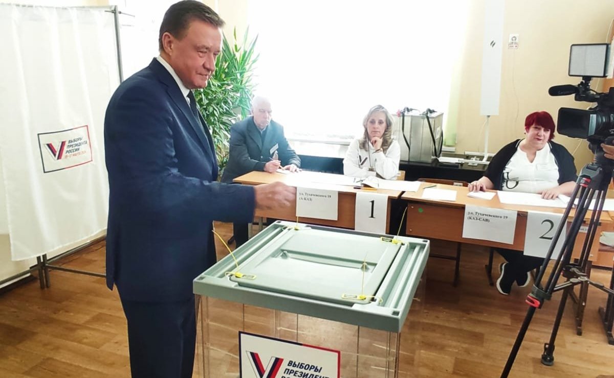 Сергей Рябухин принял участие в голосовании на выборах Президента Российской Федерации в регионе