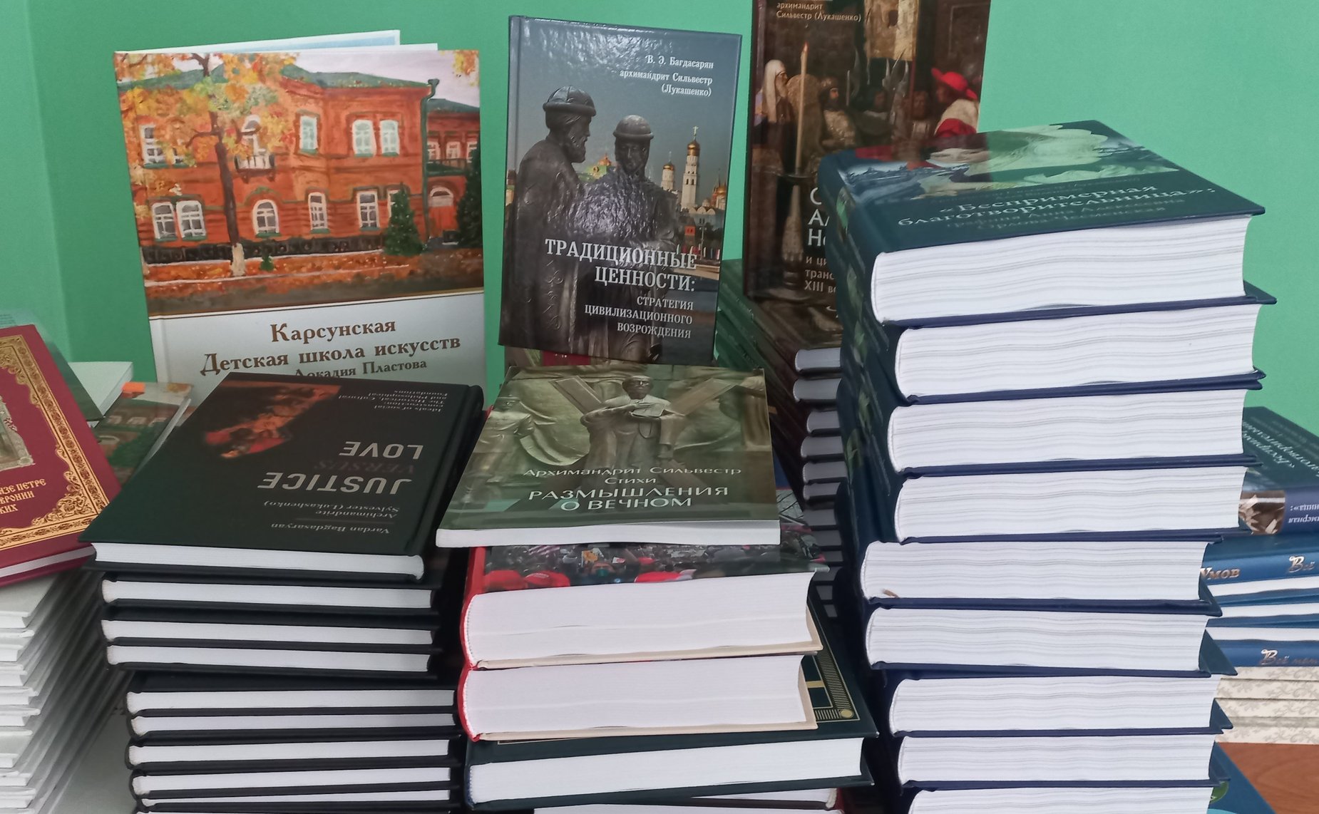 Сергей Рябухин посетил целлюлозно-бумажное предприятие, которое открыли в Ульяновске в 2021 году