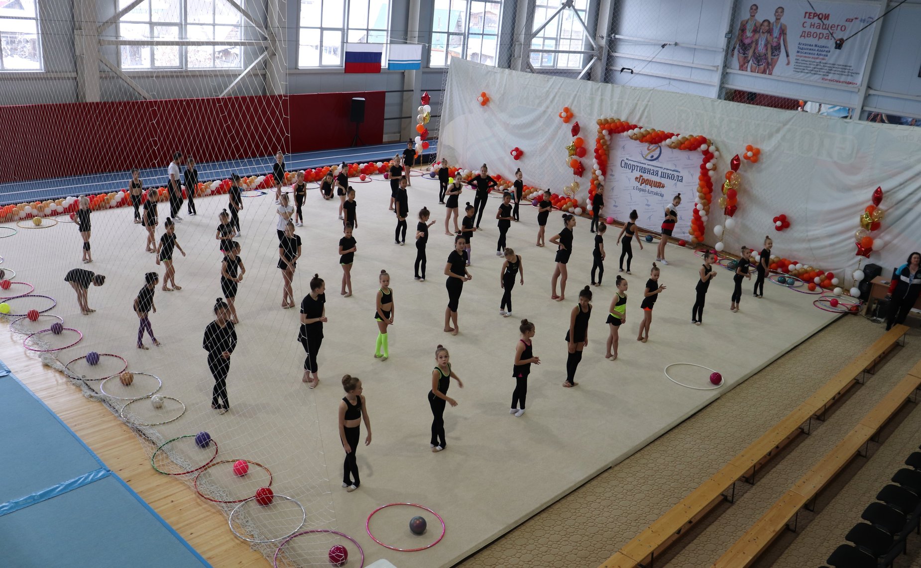 Сенатор посетил спортивную школу «Грация»