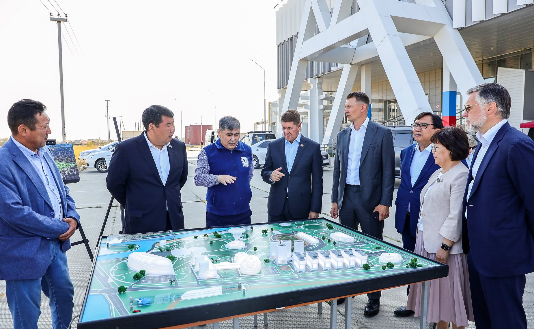 Сенаторы РФ в рамках выездного совещания Комитета СФ по федеративному устройству, региональной политике, местному самоуправлению и делам Севера посетили университеты и социальные объекты