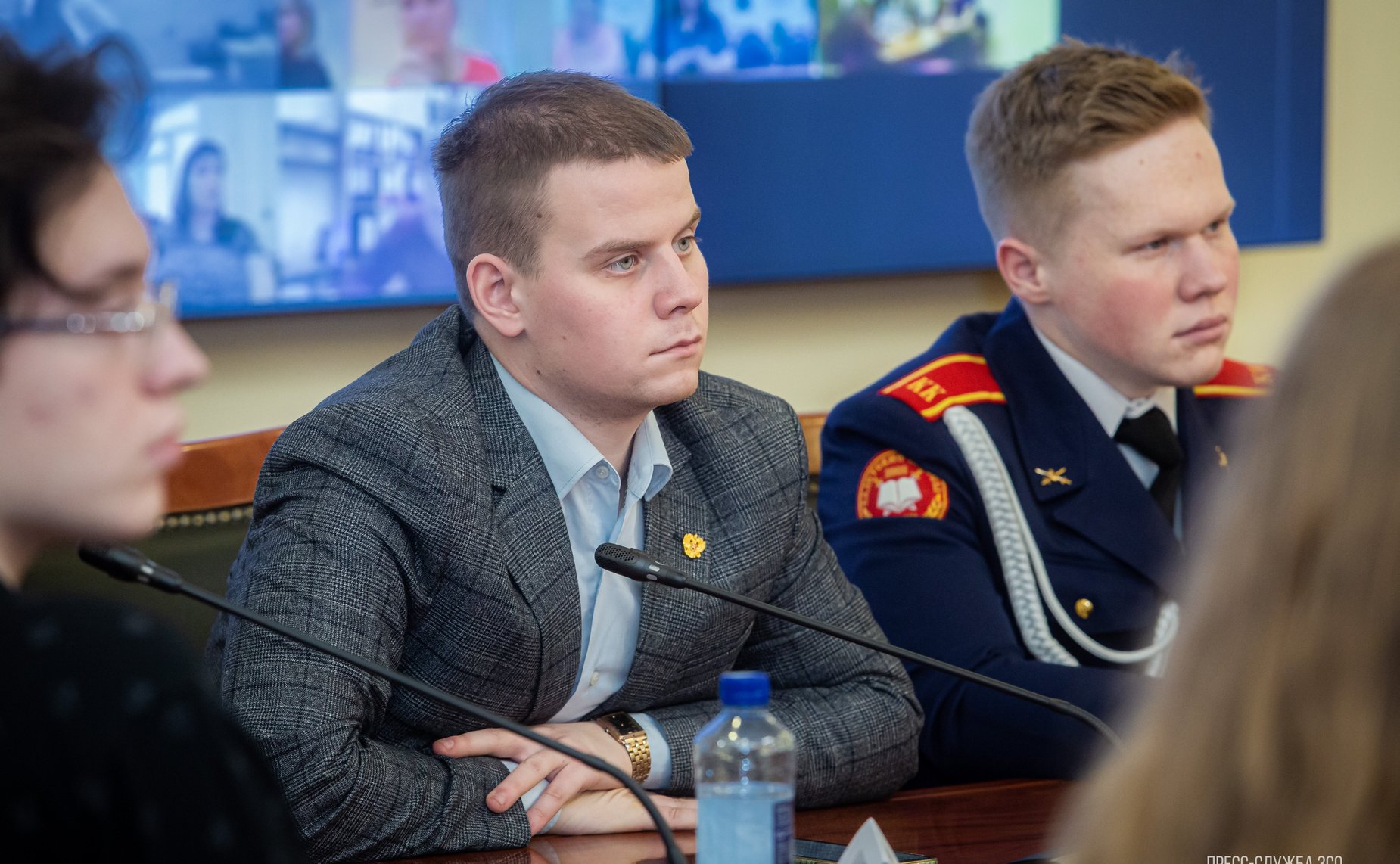 Юрий Воробьев принял участие в очередном заседании Дискуссионного клуба Молодежного парламента при Законодательном Собрании субъекта РФ