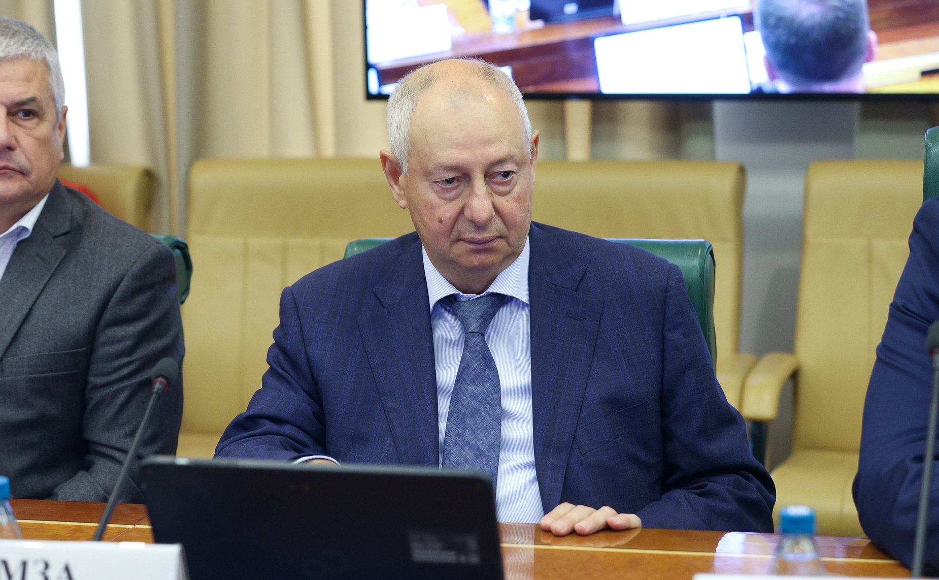 Совещание Комитета Совета Федерации по экономической политике «Поддержка внутреннего спроса и предложения в промышленности как основа для экономического подъема России»