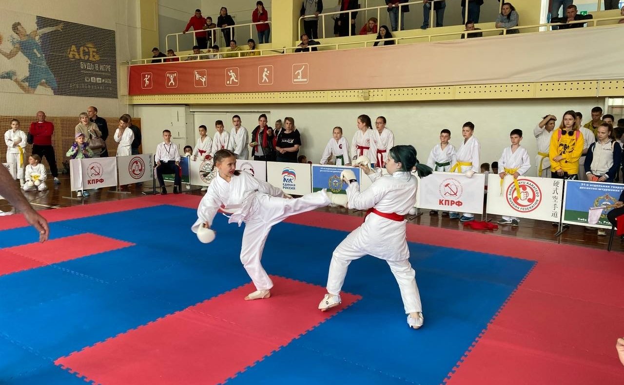 Айрат Гибатдинов принял участие в торжественном открытии Чемпионата и первенства региона по всестилевому каратэ в поддержку специальной военной операции