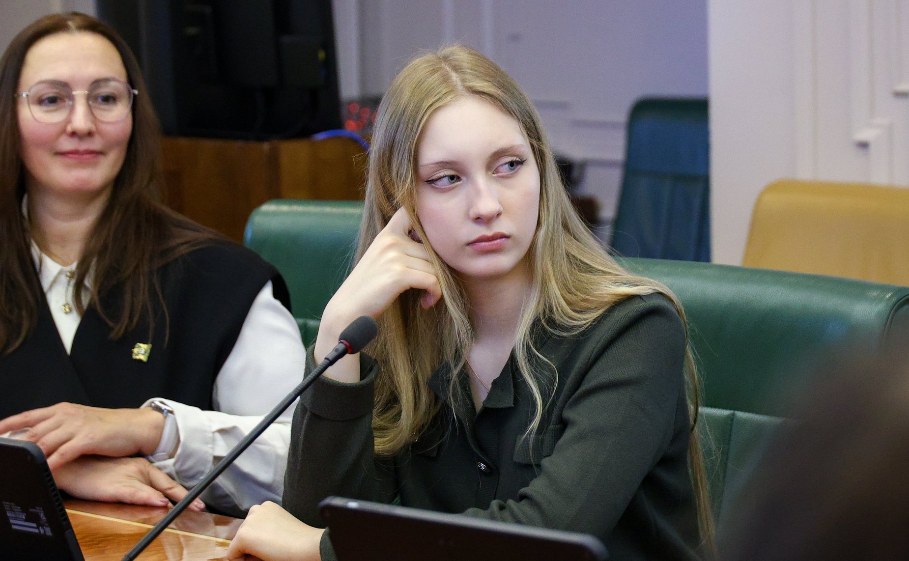 Наталья Комарова провела встречу с учащимися 10–11 класса