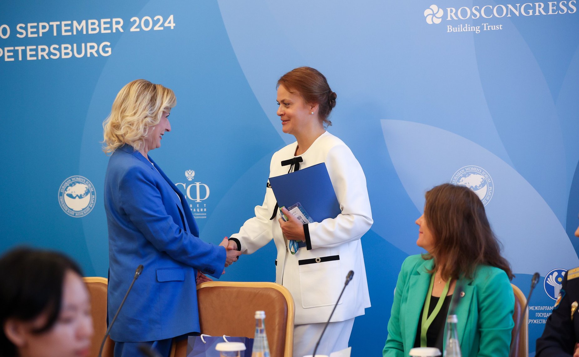 IV Евразийский женский форум. Тематическая сессия «Миссия женщин: от материнства до служения миру»