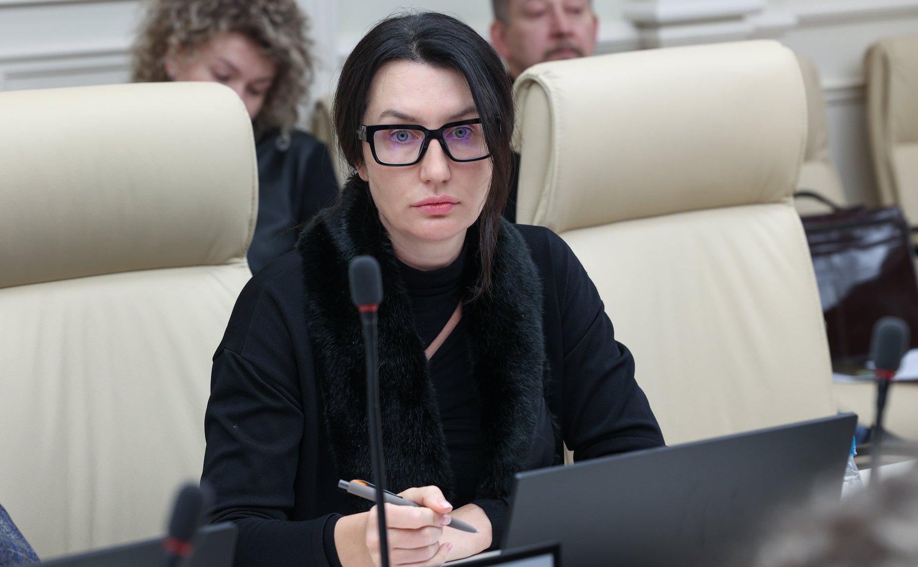 Круглый стол на тему «Финансовые аспекты деятельности фондов помощи тяжелобольным детям: проблемы и перспективы»