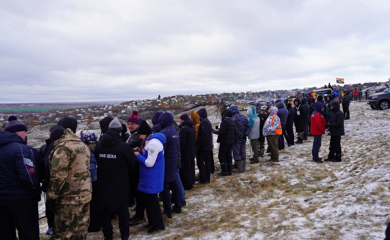 Соревнования по автокроссу в селе Арское прошли при участии сенатора Айрата Гибатдинова и главы региона Алексея Русских