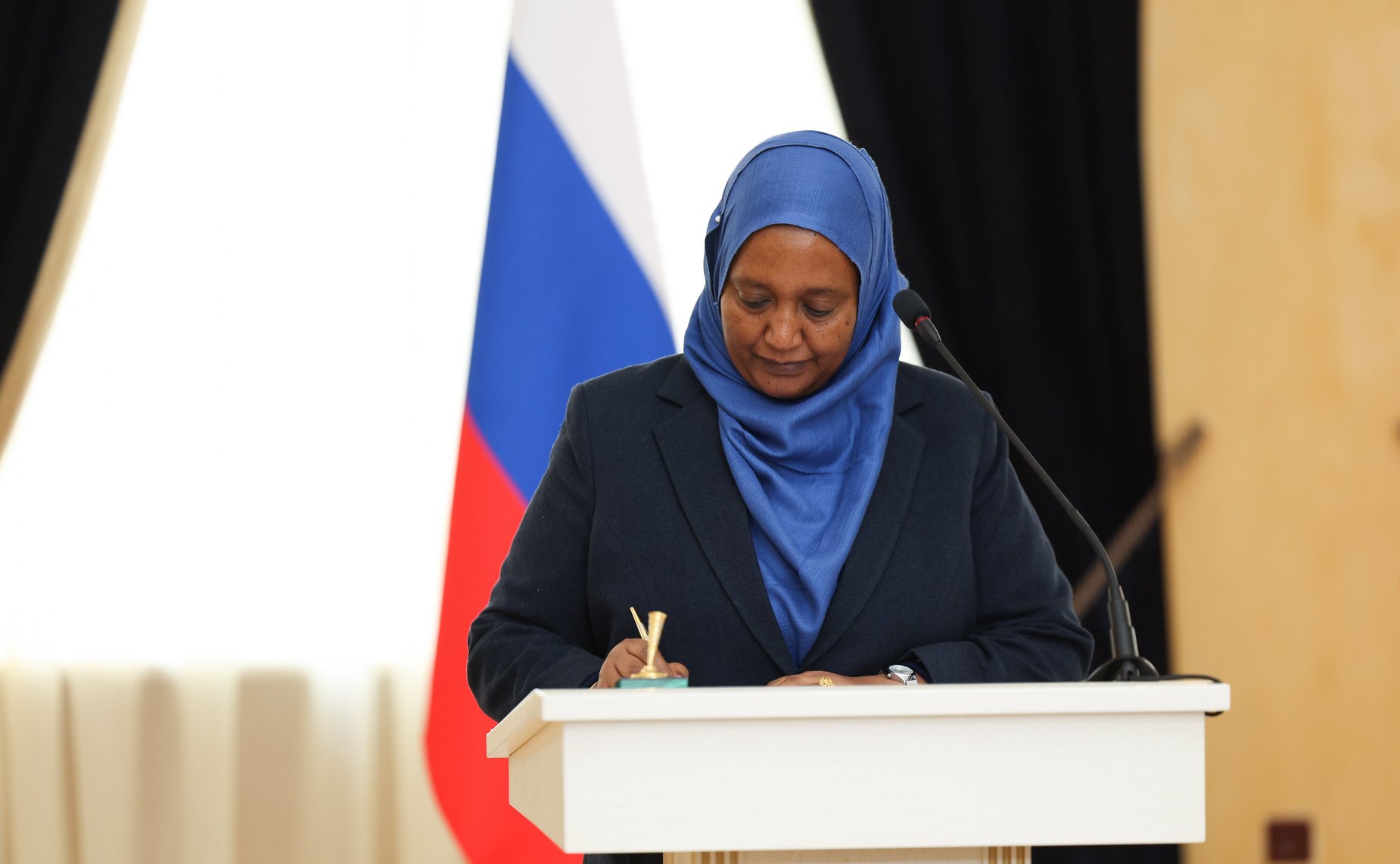 Церемония визирования заявления участников Парламентского движения столиц стран БРИКС