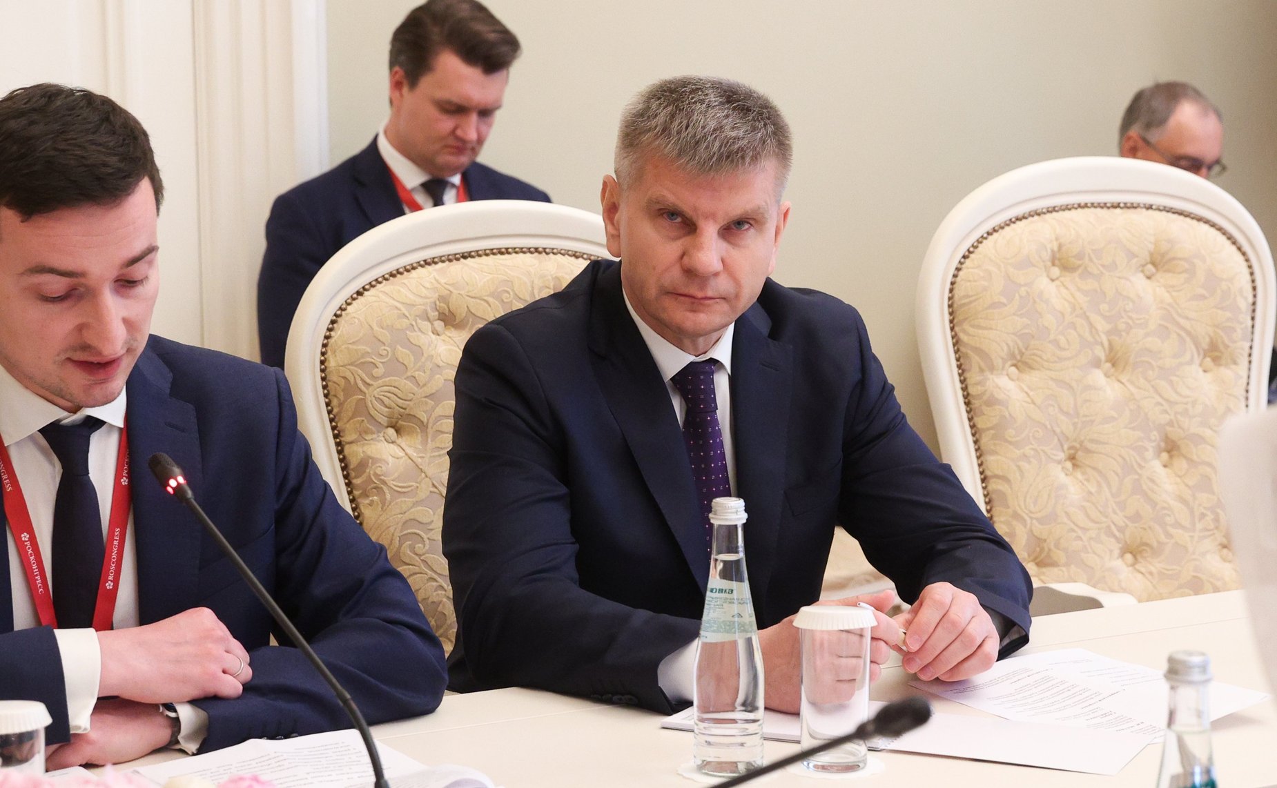 Геннадий Голов