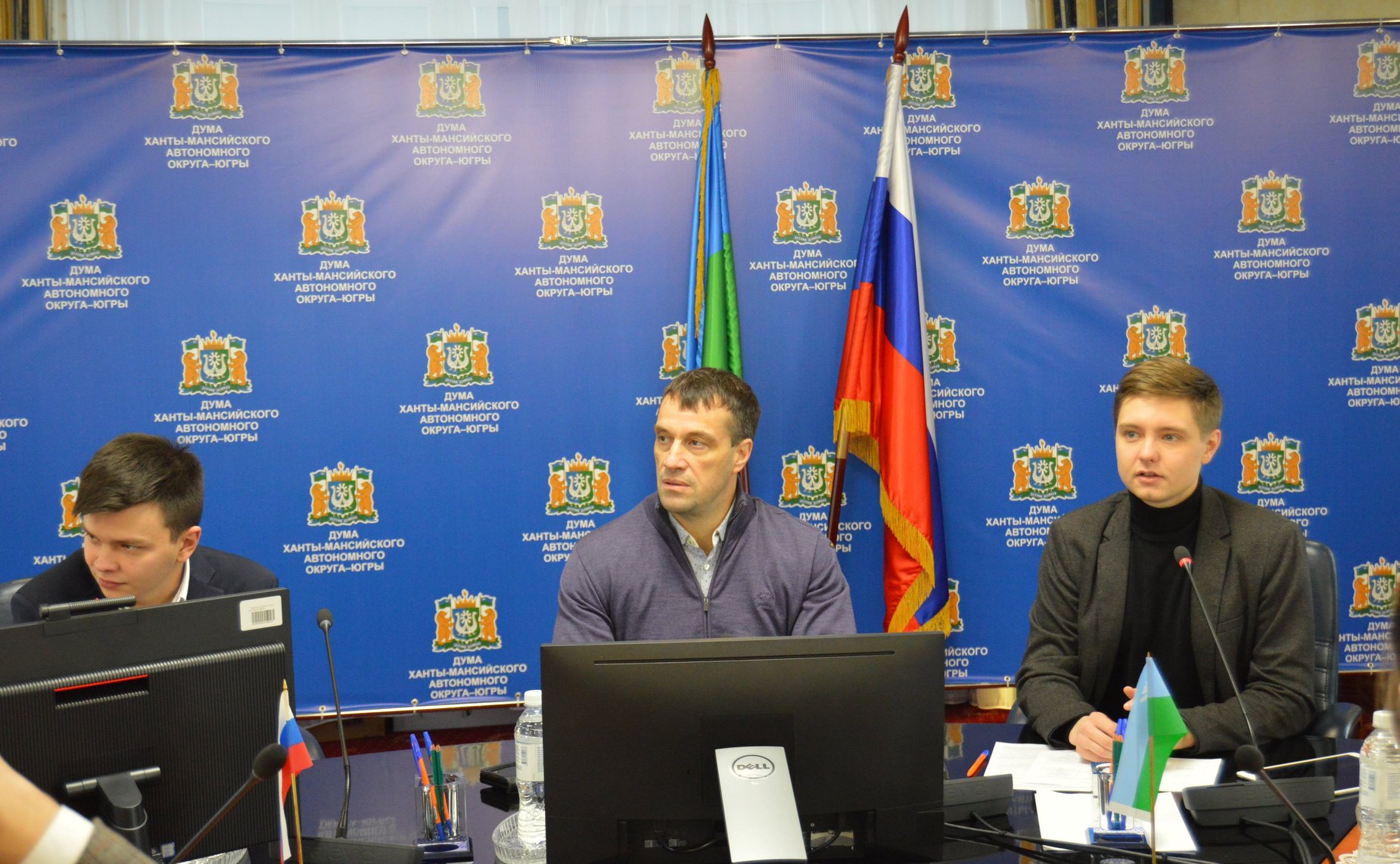 Эдуард Исаков провел встречу с членами регионального Молодежного парламента, участниками Форума молодых парламентариев Уральского федерального округа