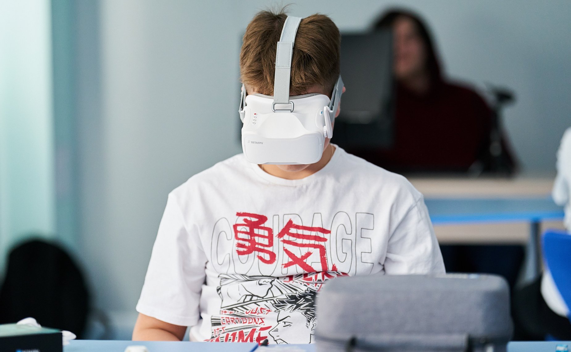 Первый заместитель Председателя СФ Владимир Якушев и губернатор Ханты-Мансийского автономного округа — Югры Руслан Кухарук посетили школу и новый корпус Югорского физико-математического IT-лицея в столице ХМАО Югре