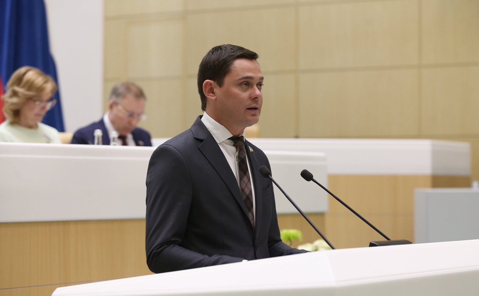 Пленарное заседание Форума молодых парламентариев: «Молодежь XXI века: сберегая наследие, развивая сотрудничество, приближая будущее»