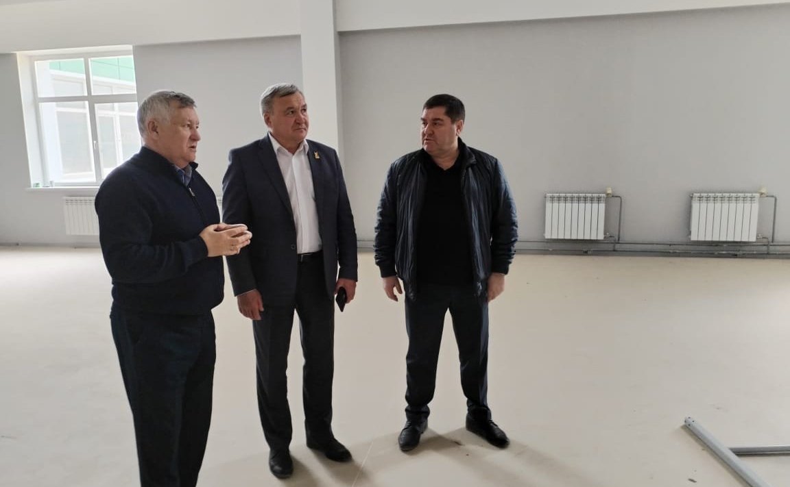 Сергей Михайлов совместно с депутатом регионального парламента Сергеем Корольковым посетили «Центр развития ребенка – детский сад № 22» в Чите