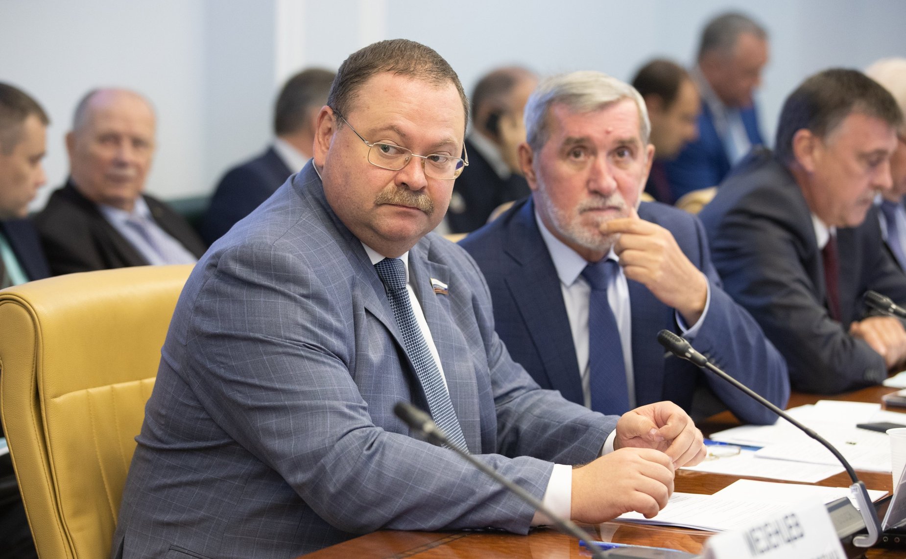 Олег Мельниченко