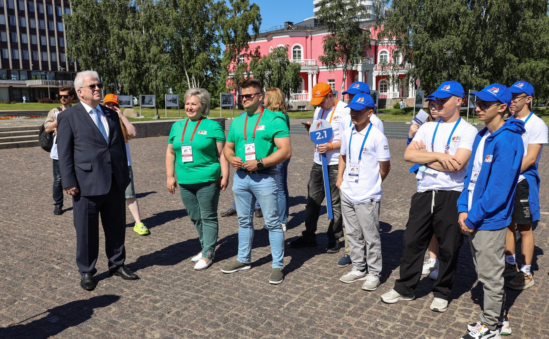 Владимир Чижов встретился с участниками культурно-образовательного проекта «Поезд Памяти» в Петрозаводске