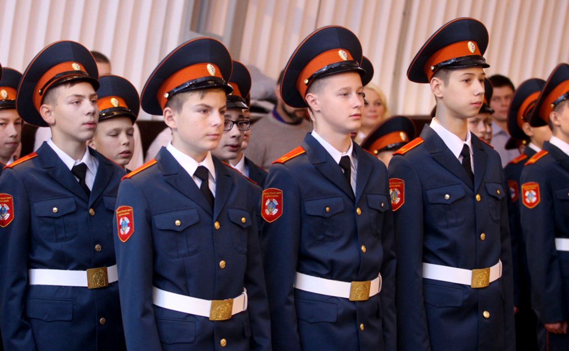 В школе центра «Корабелы Прионежья» впервые прошла торжественная церемония посвящения в кадеты