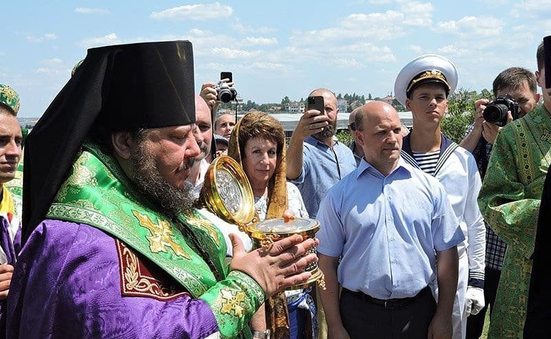 Встреча ковчега с мощами святого благоверного князя Александра Невского в Свято-Владимирском соборе в Херсонесе