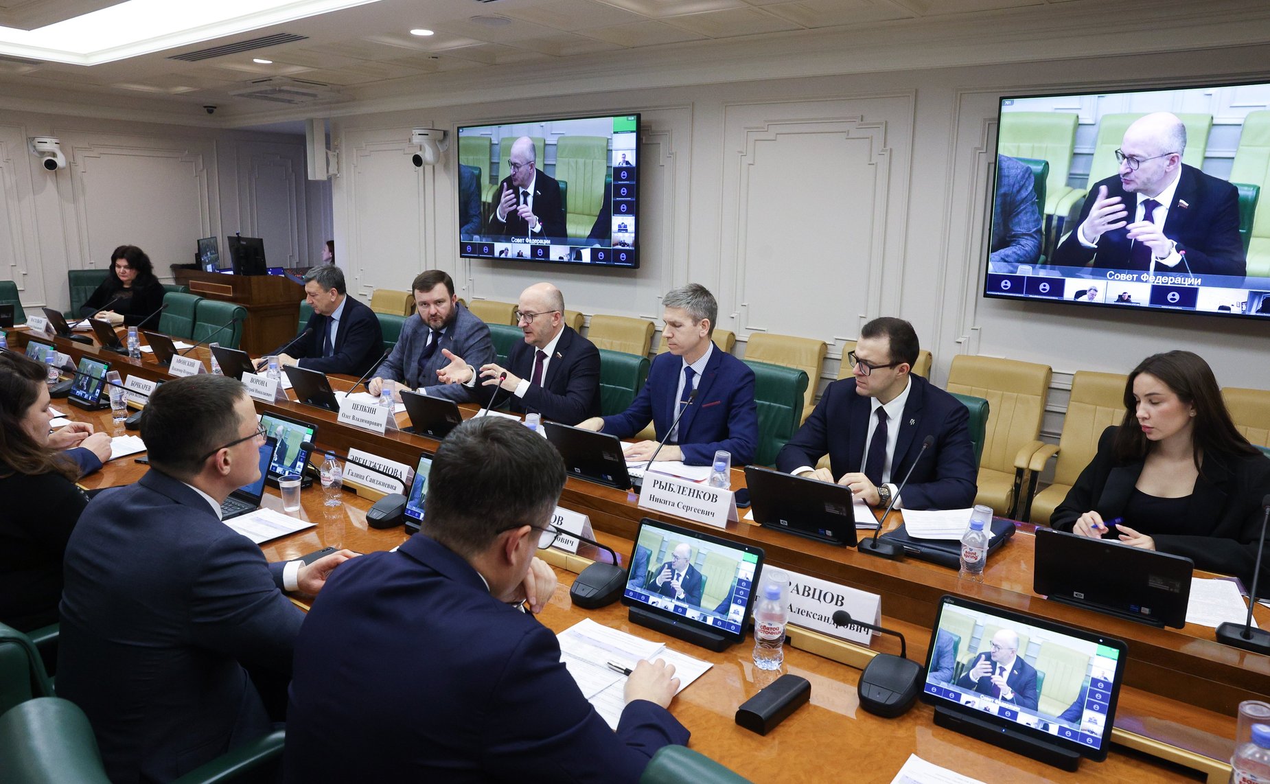 Совещание Комитета Совета Федерации по экономической политике на тему «Проблемные вопросы перевозки грузов металлургии и машиностроения железнодорожным транспортом»