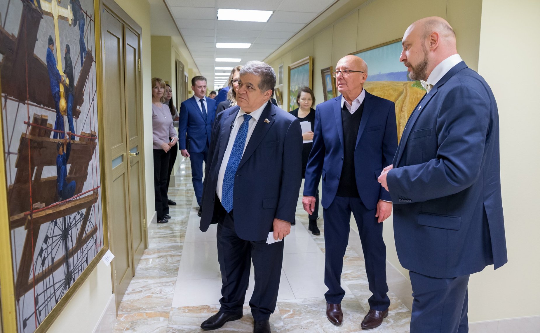 Открытие в Совете Федерации художественной выставки «Подмосковные вечера»