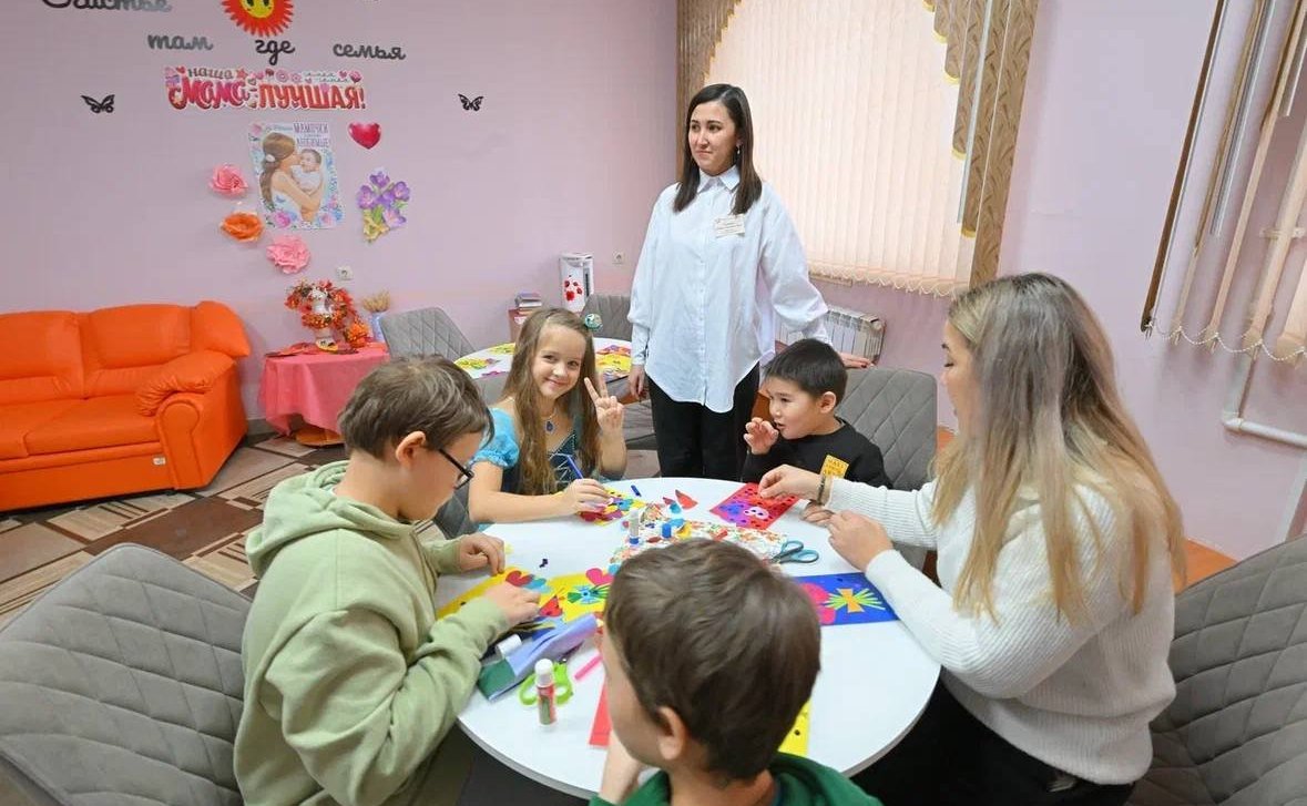 Светлана Кириллова посетила социальные объекты в Омской области